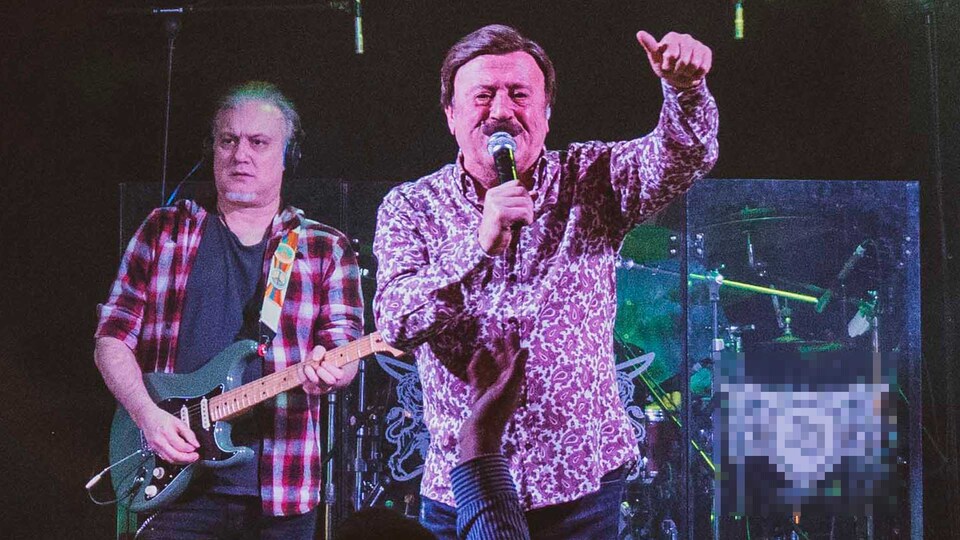 O şarkıyı kayınvalidesine armağan etti