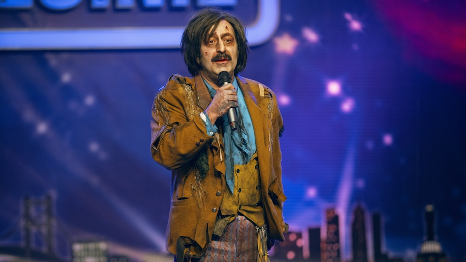 Cem Yılmaz'ın 'Deli' ve 'Emanet'i