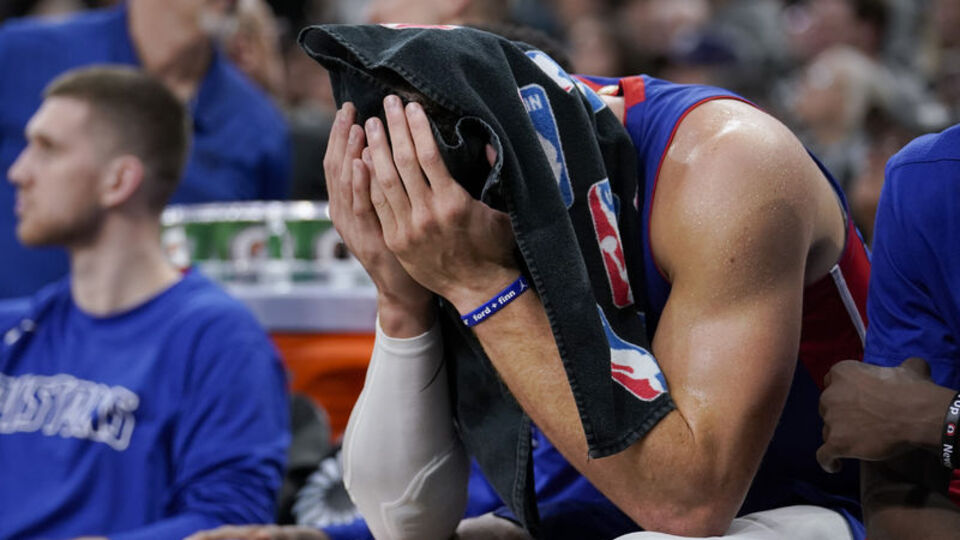 Blake Griffin ameliyat edildi