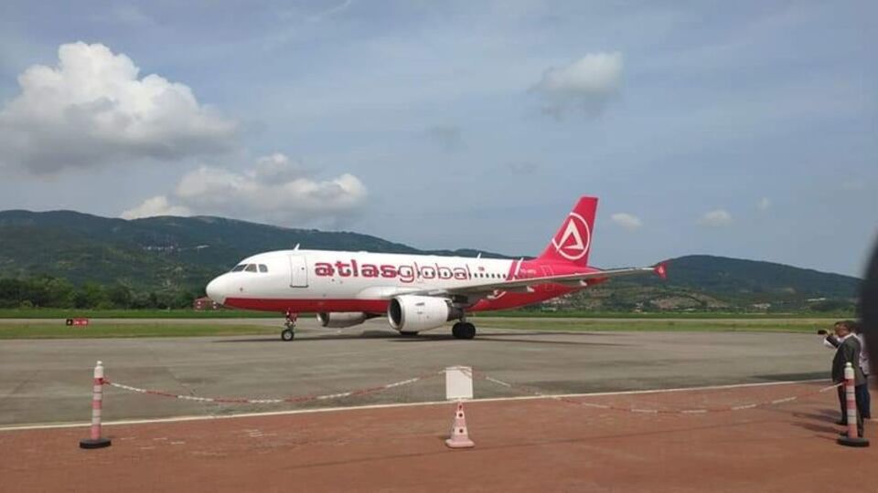 Atlas, Avrupa uçuşlarını durdurdu