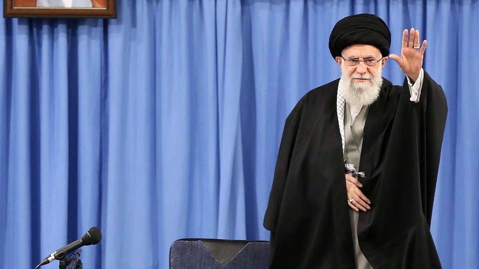 Hamaney: Dün gece ABD'nin yüzüne atılan bir tokattı