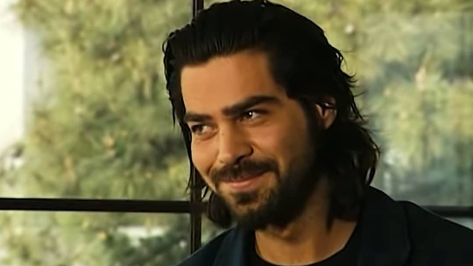 Uğur Pektaş kimdir?