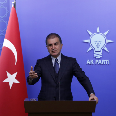 AK Partili Ömer Çelik'ten Avustralya'ya 'develeri öldürmeyin' çağrısı