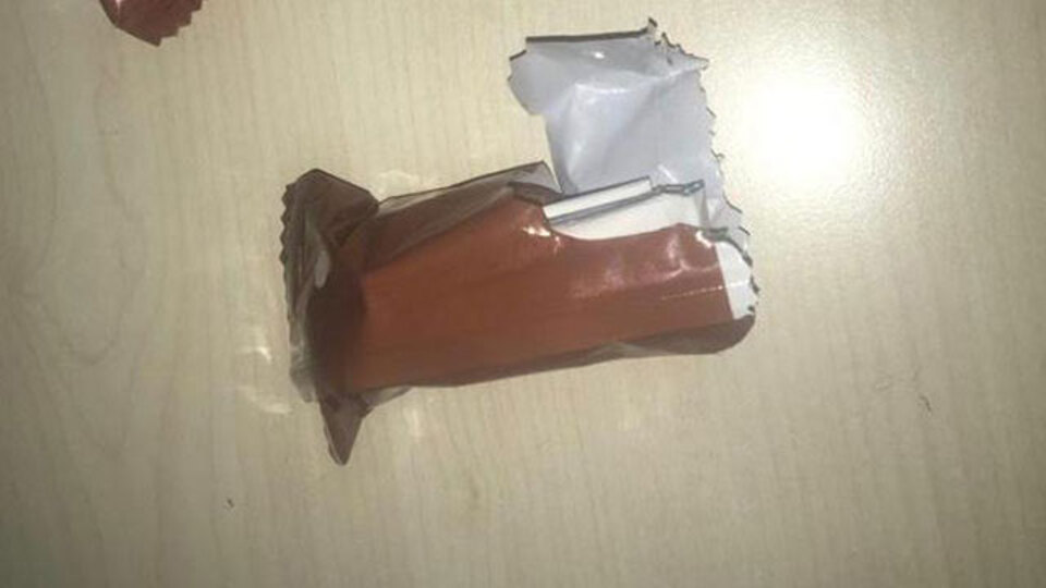 Kek paketinden çıktı, gözaltına alındı