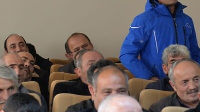 Muhtarın dil sürçmesi valiyi güldürdü