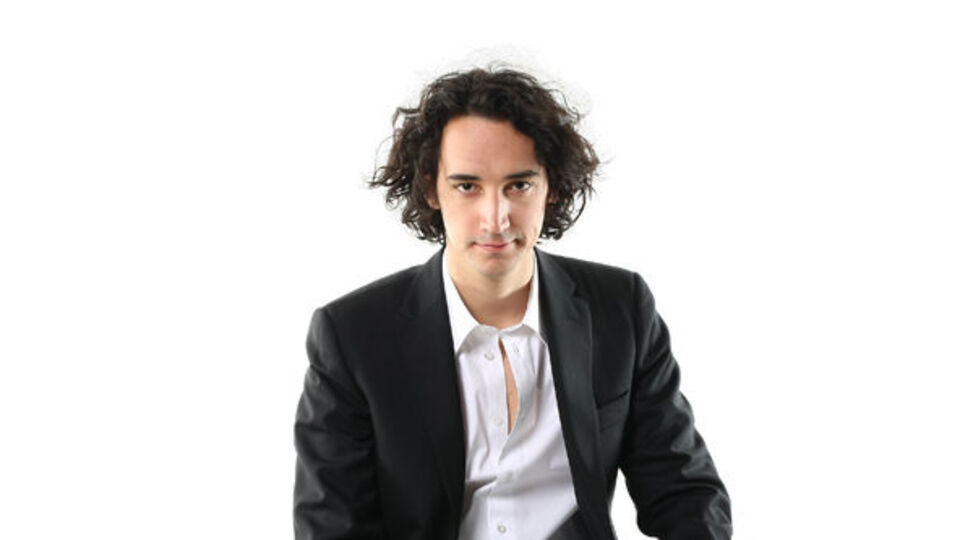 Caner Özyurtlu kimdir?