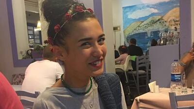 Ecem Özkaya kimdir?