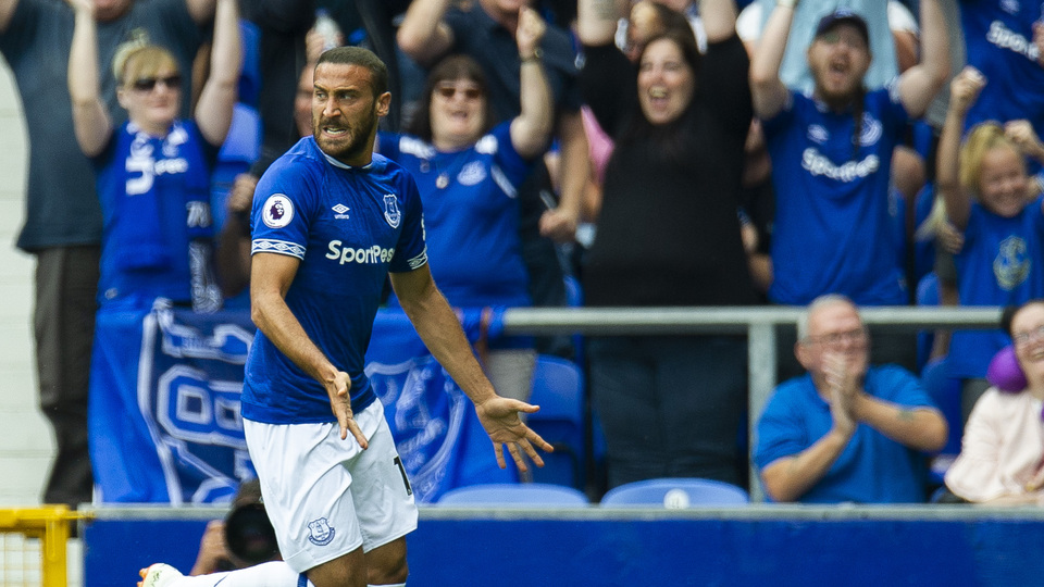 Cenk Tosun imzayı atıyor!