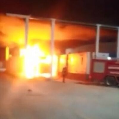 Görevlilere kızdı, TIR'ı ateşe verdi