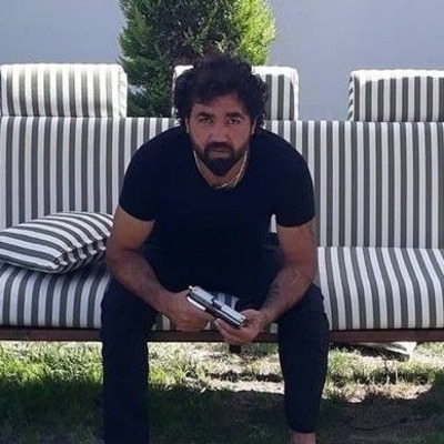 Peşpeşe cinayetlerin sanığı kendini astı!