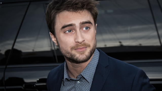"Elime beş dolar tutuşturdu"