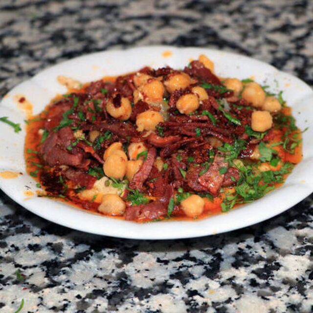 Tarsusluların vazgeçemediği lezzet: Humus