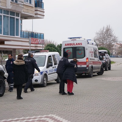 Köpeğini döven babasını katletti!