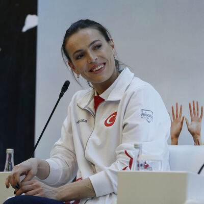 Eda Erdem kimdir?