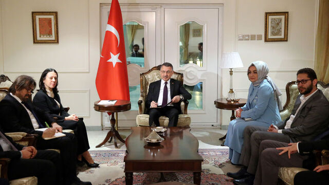Oktay, Umman'da Türk iş insanlarıyla görüştü