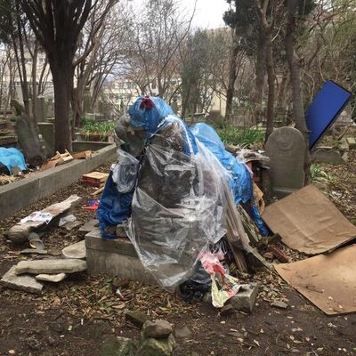 Tarihi Maçka Mezarlığı yok oluyor!