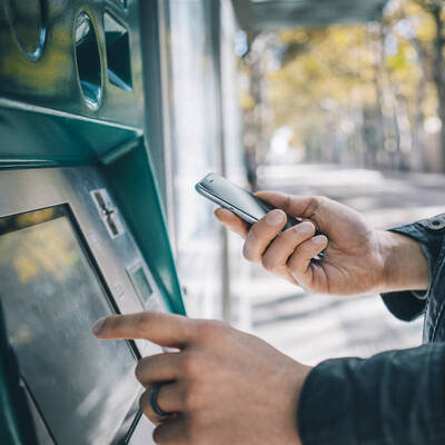 Sızıyorlar, kaydediyorlar, çalıyorlar!