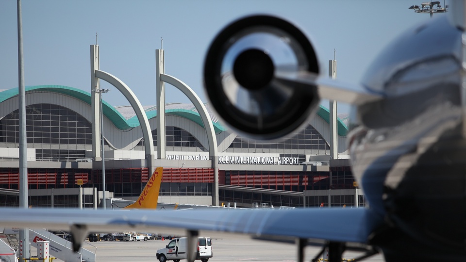 Sabiha Gökçen'e "Yeşil Bina Sertifikası"