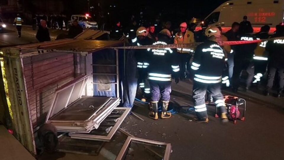 Hırsız-polis kovalamacası kazayla bitti