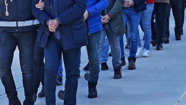 176 asker için FETÖ'den yakalama kararı!