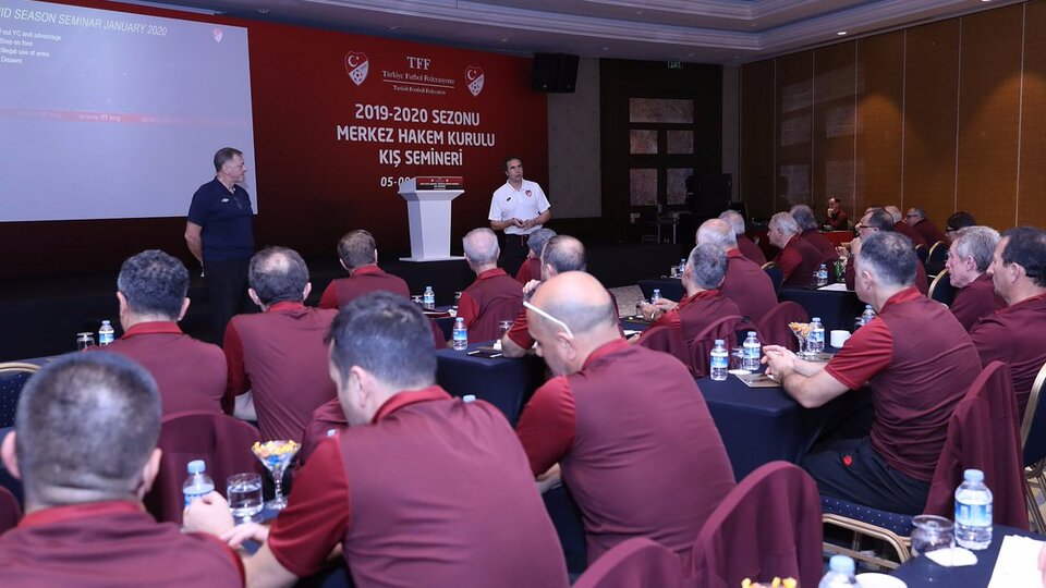 MHK'den yeni VAR eğitimi!