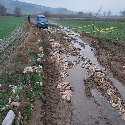 Yağmurun toprağı aşındırmasıyla ortaya çıktı