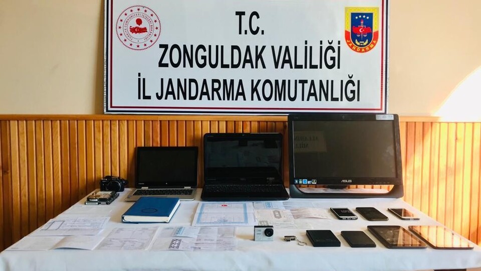 Tapu memurlarına rüşvet operasyonu!