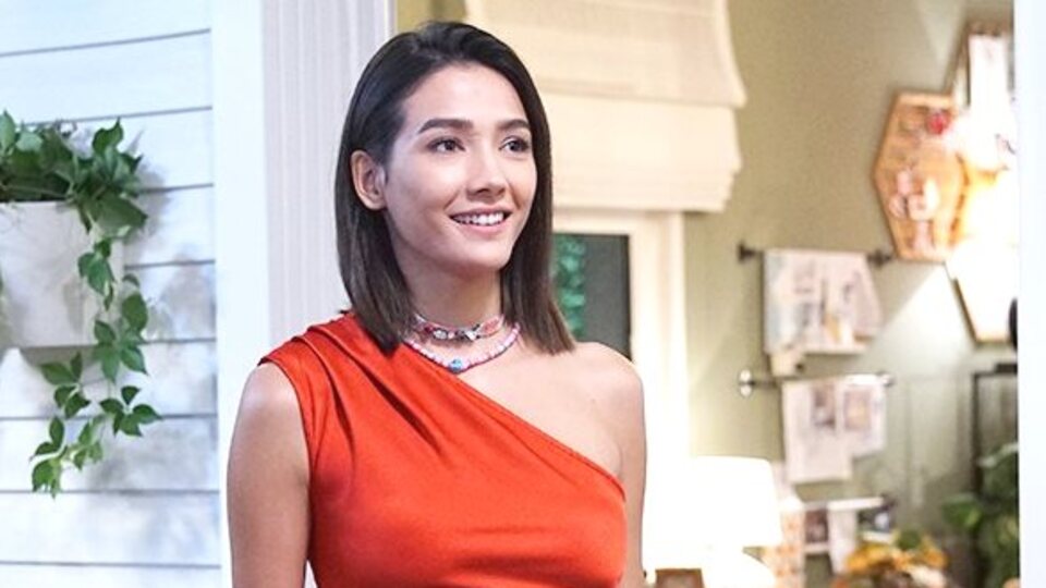 Aybüke Pusat kimdir?