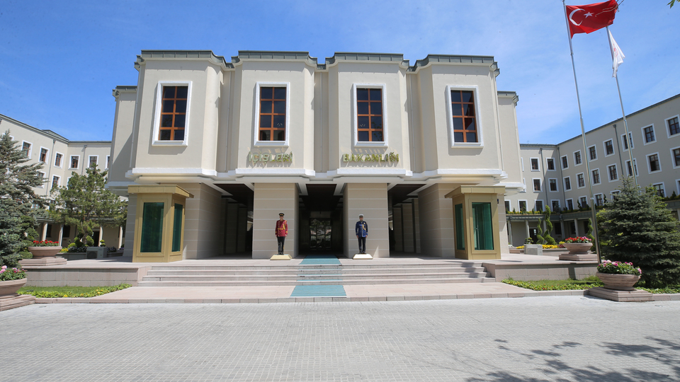 3 yabancı terörist sınırdışı