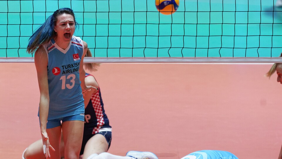 Kürsüye çıkmak istiyoruz!