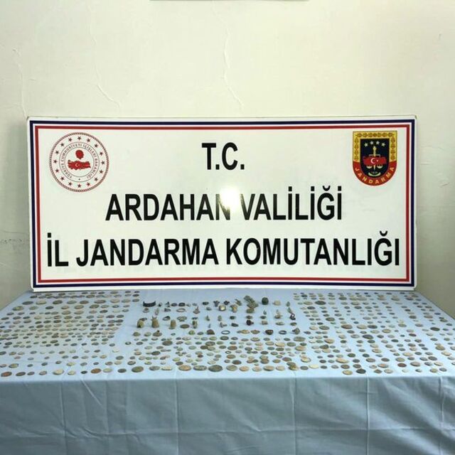 Ardahan'da 1314 tarihi eser ele geçirildi