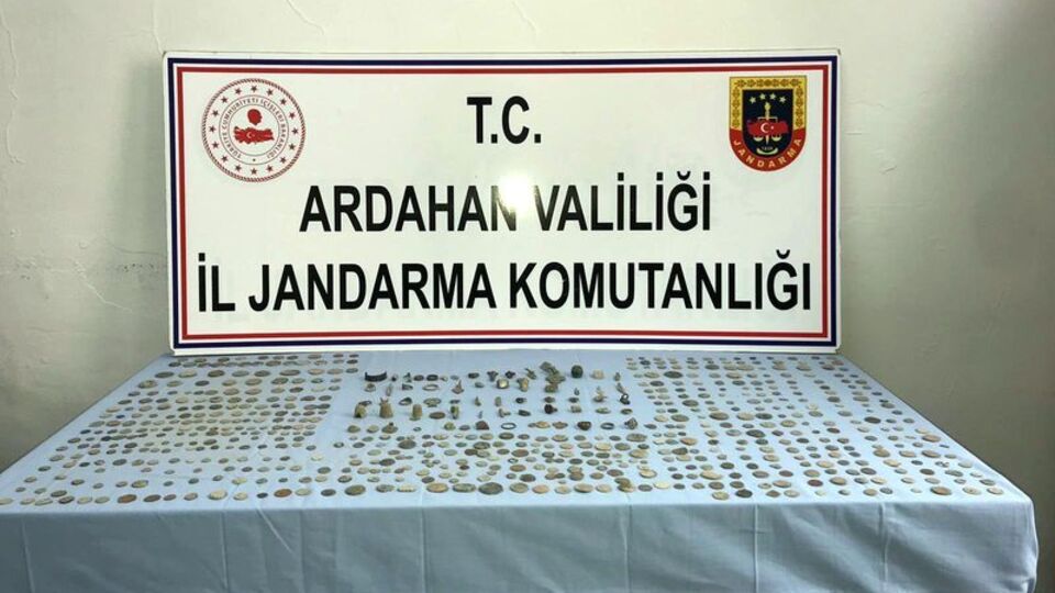 Ardahan'da 1314 tarihi eser ele geçirildi