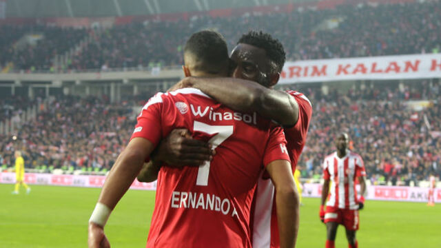 Sivasspor'a Fernando'dan kötü haber