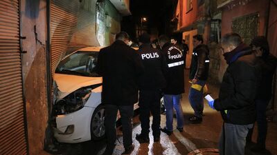 Seyir halindeki otomobile silahlı saldırı