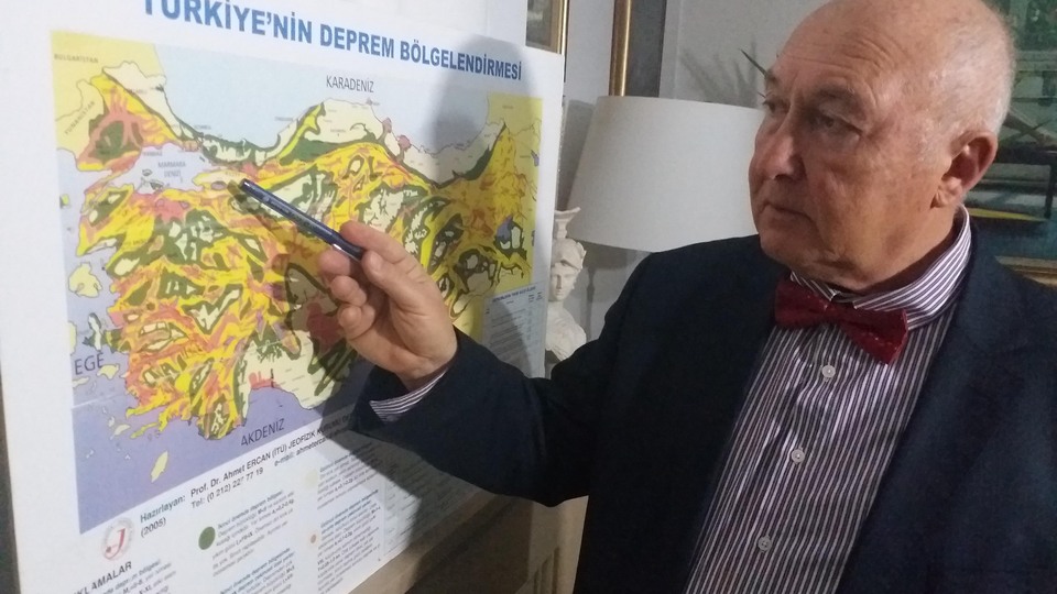 Deprem gezisine tepki!