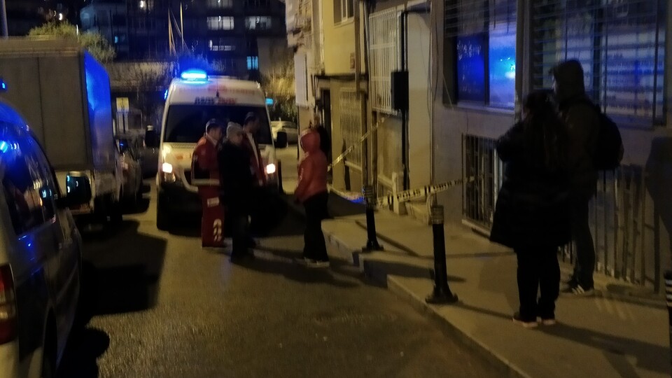 Ölen kızı ile aynı evde 3 gün yaşamış!