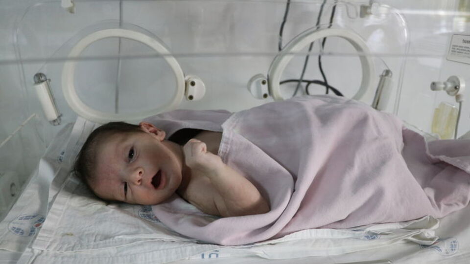 Beyin soğutma tedavisiyle hayata tutundu