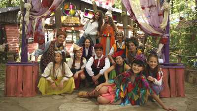 Gamonya: Hayaller Ülkesi kalpleri fethetti