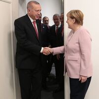 Berlin'de kritik Libya Zirvesi