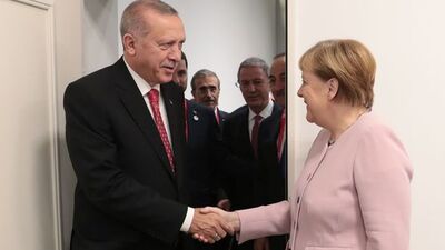 Berlin'de kritik Libya Zirvesi