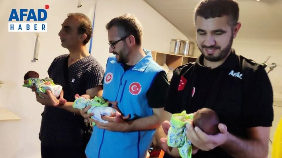 Üçüzlere Recep, Tayyip, Erdoğan ismi