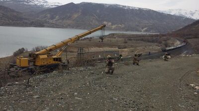 Terör saldırısında raydan çıkan vagonlar kaldırıldı