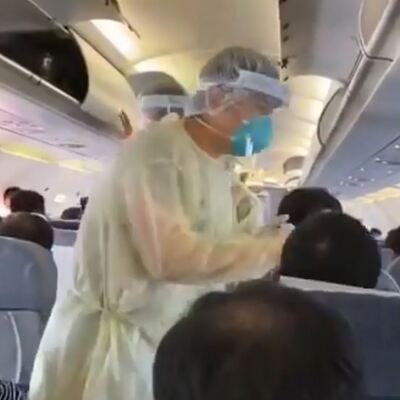 Uçaktaki yolcular tek tek tarandı!