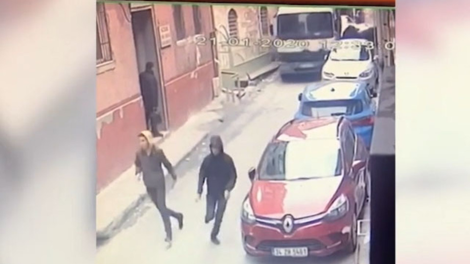 Freni boşalan kamyon araçlara çarparak durdu