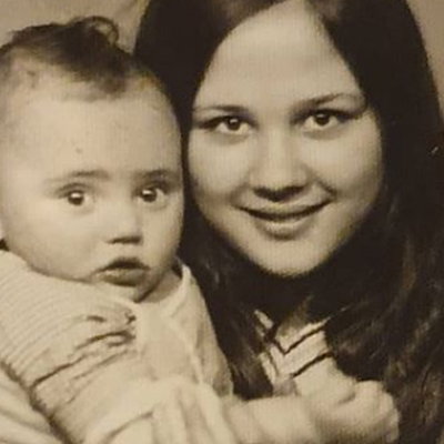 "15 yaşındayım, kızım 11 aylık..."