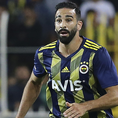 Adil Rami kalıyor!