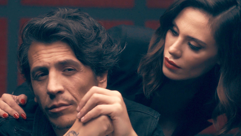 Ersay'ın klibinde Şükran sürprizi