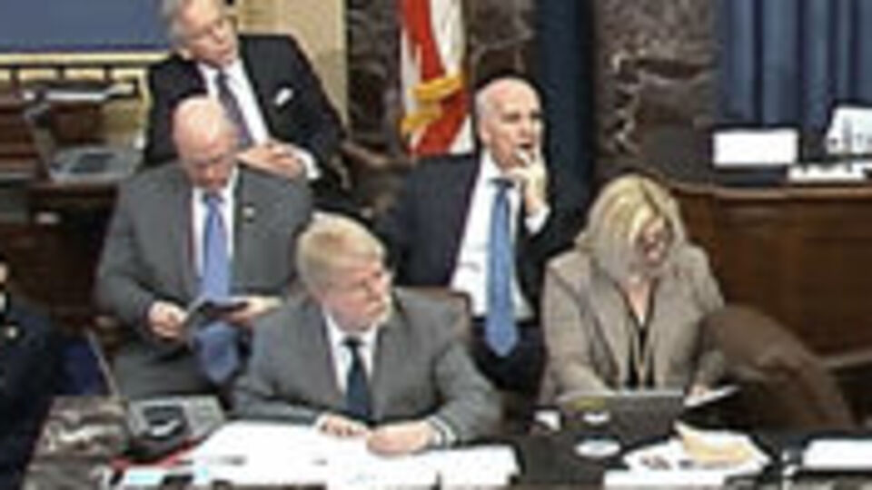 Senatodan Demokratların Beyaz Saray'dan belge talebine ret