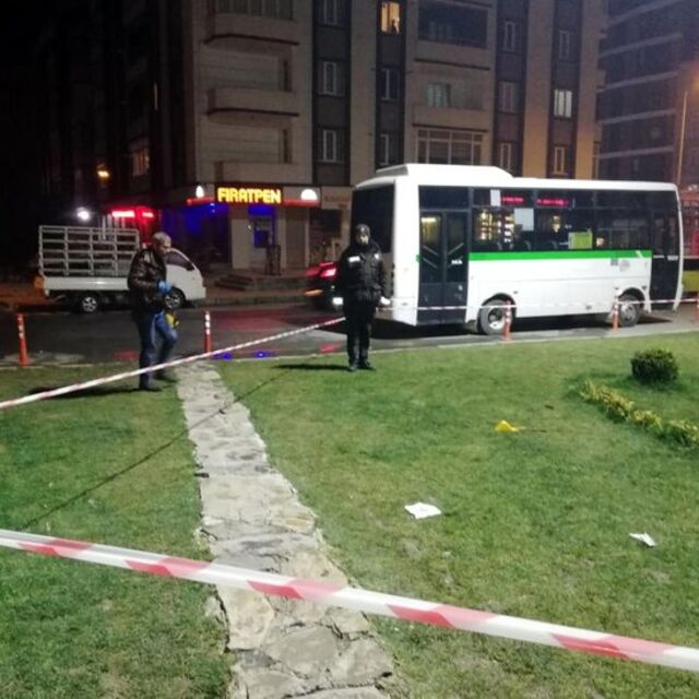 İki aile arasında bıçaklı kavga: 1 ölü