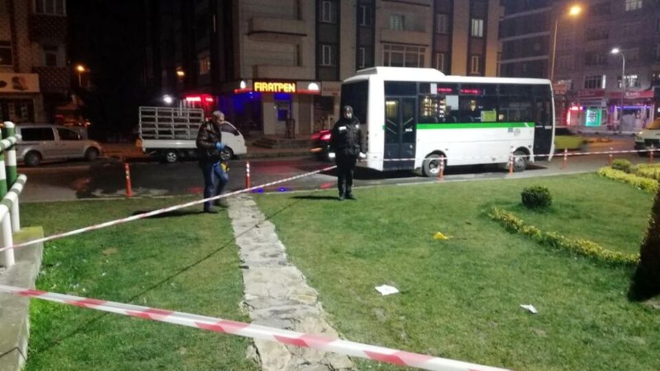 İki aile arasında bıçaklı kavga: 1 ölü